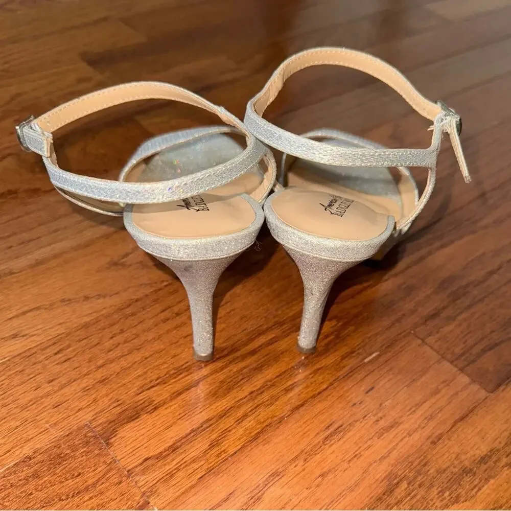 Badgley Mischka Stiletto Silver Shimmer Rhinestone Heels Shoes 9W